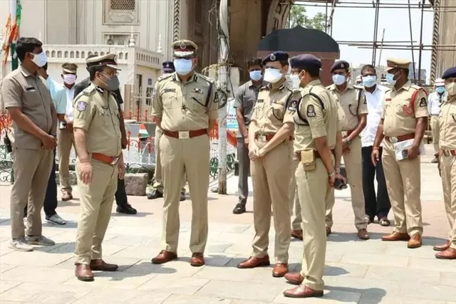 Minor gang-raped in car by minor boys at Hydrabad