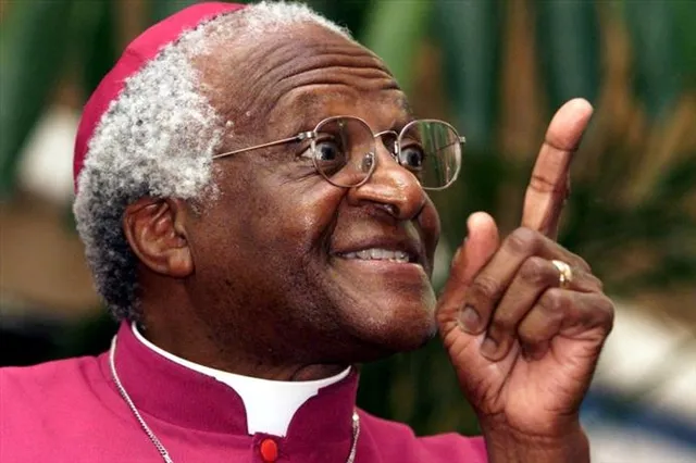 DESMOND TUTU , SOUTH AFRICA'S  ANTI ARARTHEID ACTIVISTS , DIES AT 90