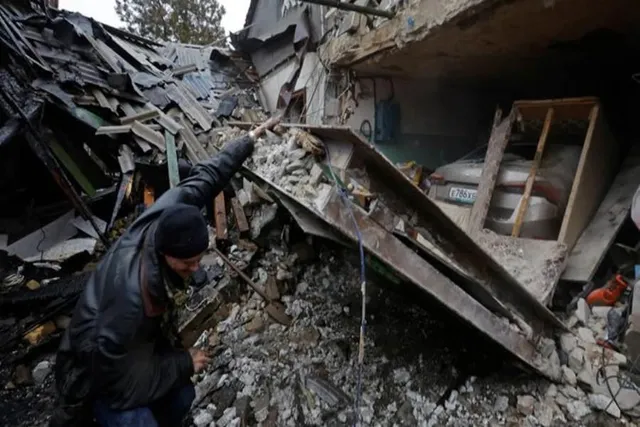 Russia continues to attack Ukraine's Nikopol region