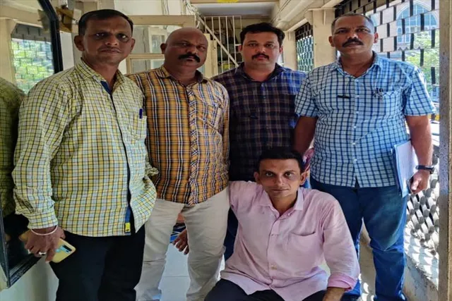 Arrested drugs peddler from Mumbai