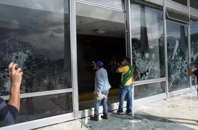 Bolsonaro's party calls it a "sad day for Brazilian nation" after supporters storm government buildings