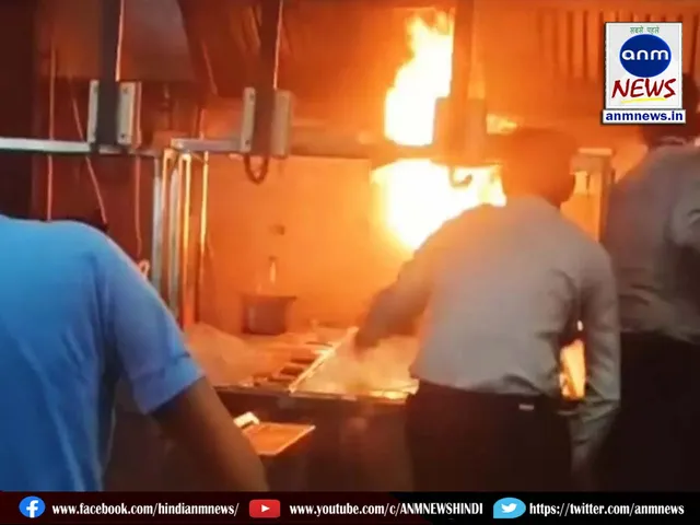12 kolkata fire