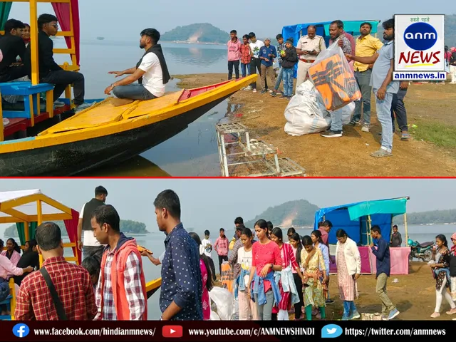 Life jackets are mandatory for boatmen in Maithon