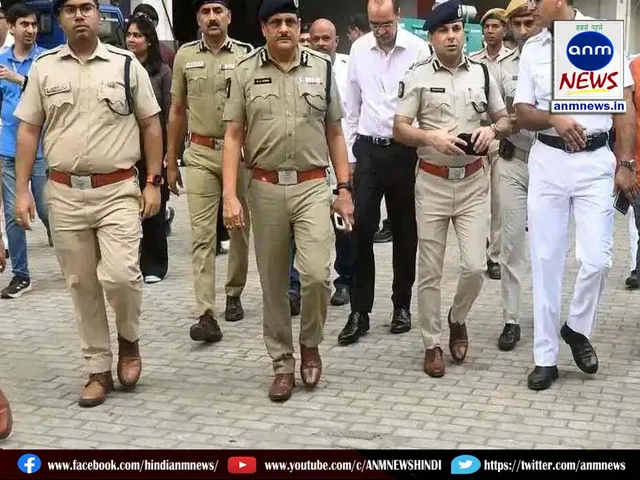 fake income tax officer