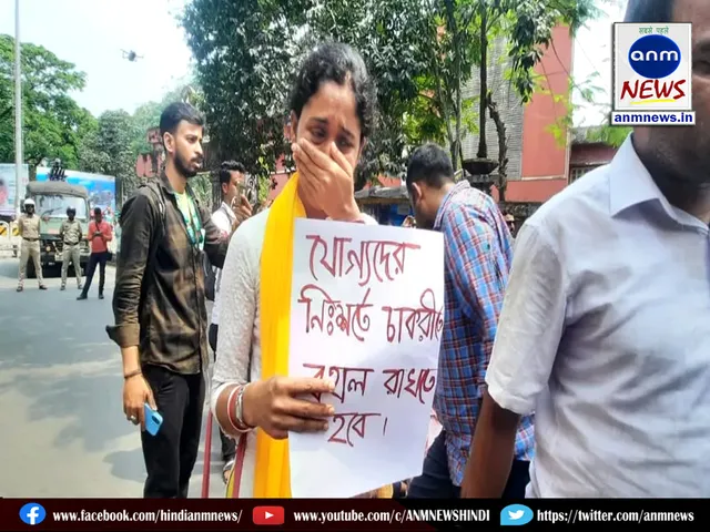 Police lathicharge on teachers in Kasba