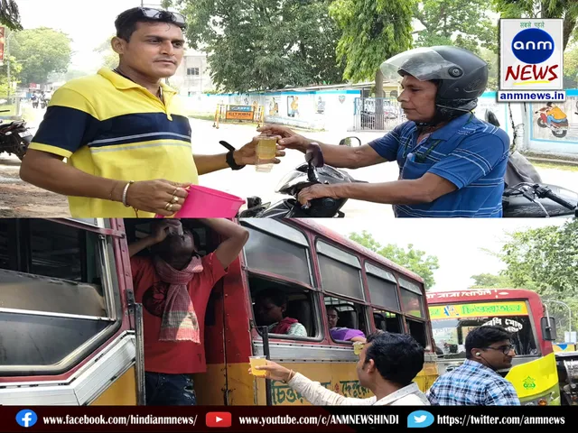 Sharbat distributed among passersby