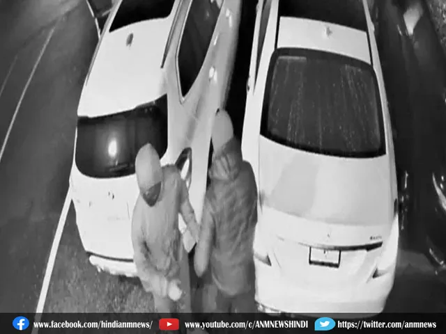 robbery in showroom