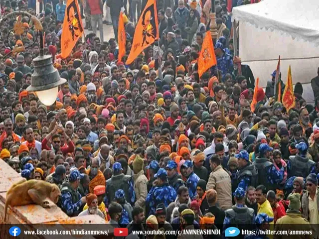 3 lakh devotees