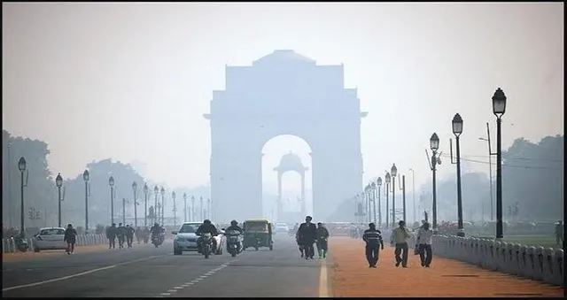 दिल्ली की हवा बेहद खराब श्रेणी में पहुंची