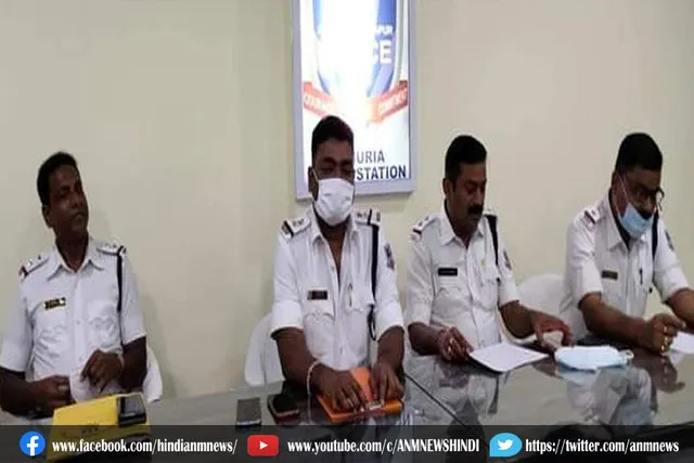 थाना के सभागार में दुर्गा पूजा के सभी कमेटी को लेकर एक बैठक