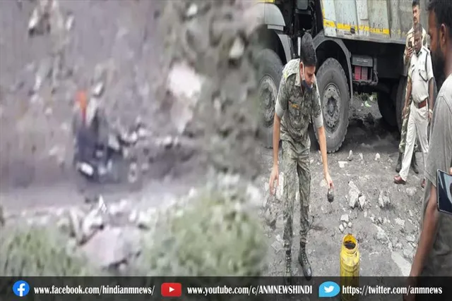 अज्ञात बाइक सवार ने फेंका बम