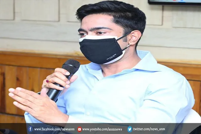 युवा दिवस पर अभिषेक बनर्जी ने किया बड़ा ऐलान