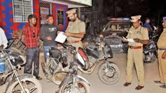 हैदराबाद में 3 बाइक गिरफ्तार, 8 वाहन बरामद