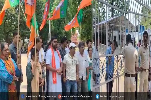 भाजपा ने किए थाने घेराव, भाजपा विधायक के सामने उल्टा राग अलापना