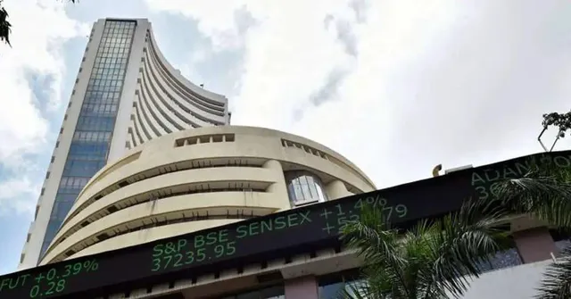 सेंसेक्स 250 अंक से ज्यादा उछला और निफ्टी 18,350 के पार