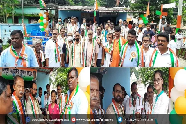 देंदुआ क्षेत्रीय तृणमूल कांग्रेस ने स्वतंत्रता दिवस पर बुजुर्गों एंव छात्रों को किया सम्मानित