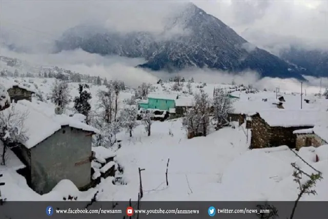 उत्तराखंड में बर्फबारी जारी