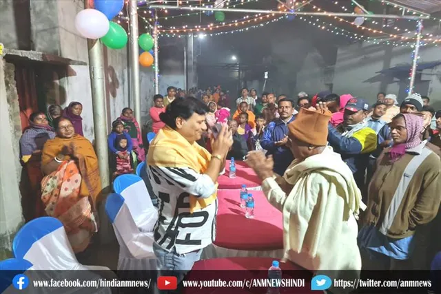 कार्तिक पूर्णिमा पूजा में भाग लेने पहुँचे बाराबनी विधायक