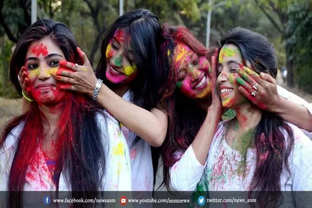 होली पर रंगों से हो जाए स्किन एलर्जी, तुरंत अपनाएं ये नुस्खे