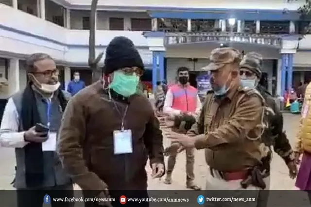 बीजेपी विधायक पॉल को रोकने का लगा आरोप