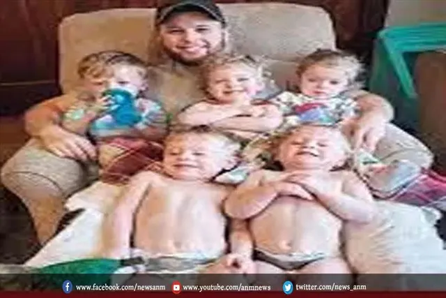 बच्चों को पट्टे बांधकर निकलता है बाहर