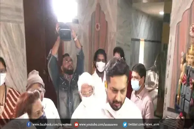 नामांकन दाखिल करने से पहले मंदिर पहुंचे उत्पल पर्रिकर