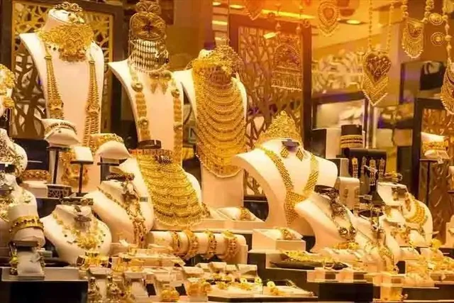 धनतेरस पर इतने टन सोने के आभूषण की हुई बिक्री