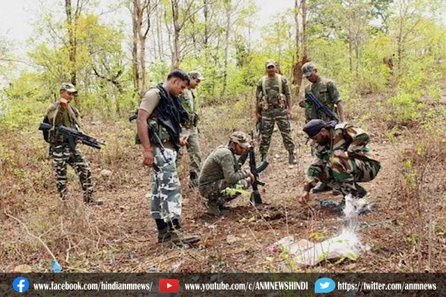 नक्सलियों ने खदान में किया हमला