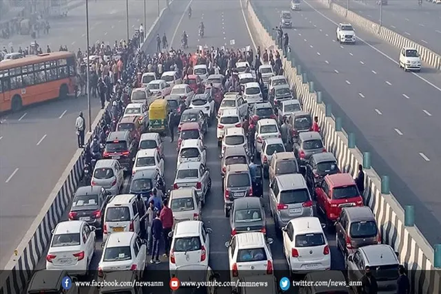 दिल्ली में भीषण जाम