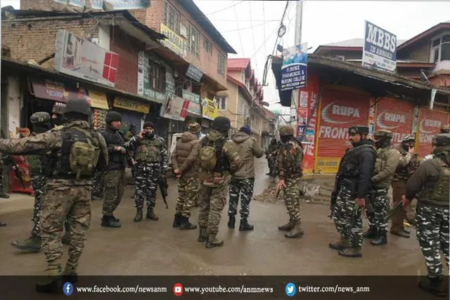 अनंतनाग में सीआरपीएफ बंकर पर फायरिंग