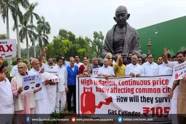 संसद में पांचवें दिन भी जारी रहा हंगामा
