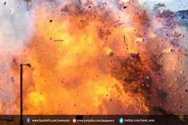 बम फटने की आवाज से दहल उठा भारती मोड़ इलाका