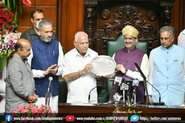 लोकसभा अध्यक्ष ओम बिरला ने येदियुरप्पा को सर्वश्रेष्ठ विधायक पुरस्कार से किया सम्मानित
