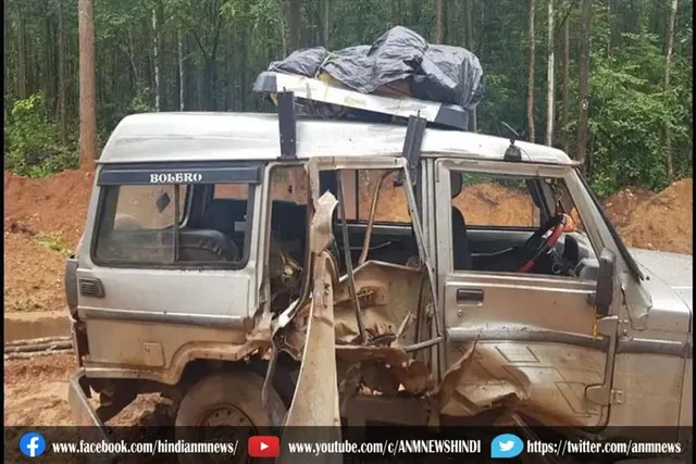 छत्तीसगढ़ के दंतेवाड़ा में नक्सलियों ने एसयूवी को उड़ाया, 12 लोग घायल