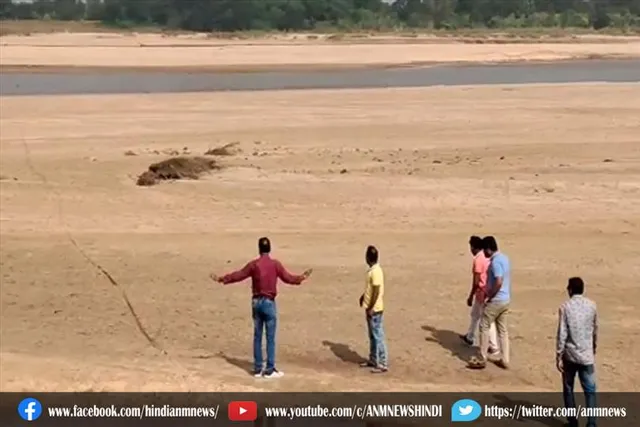 मधाईपुर क्षेत्र के अध्यक्ष ने छठ घाट का दौरा किया