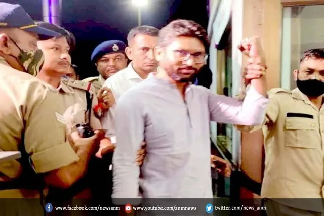 पुलिस से मारपीट मामला: जिग्नेश मेवाणी को मिली जमानत