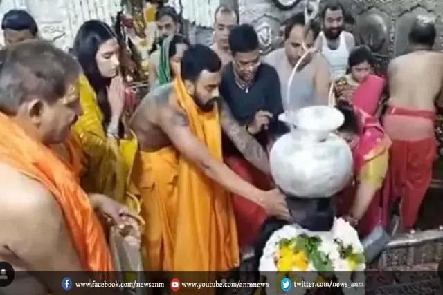 इंदौर टेस्ट से पहले KL Rahul ने पत्नी Athiya Shetty संग किए महाकाल के दर्शन