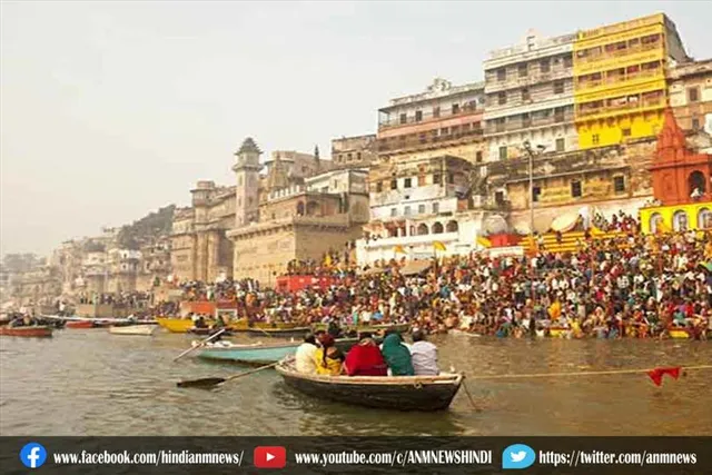 वाराणसी: लगातार बढ़ रहा गंगा का जलस्तर, नाव संचालन निलंबित