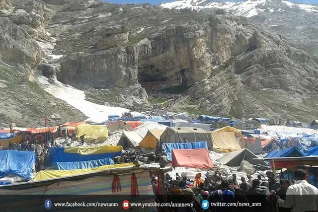 अमरनाथ गुफा के नजदीक बादल फटा