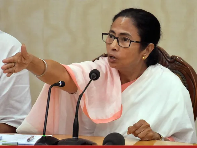 कुछ ढील के साथ बंगाल में बढ़ा लॉकडाउन