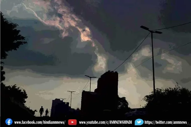 दिल्ली में मौसम ने ली फिर करवट
