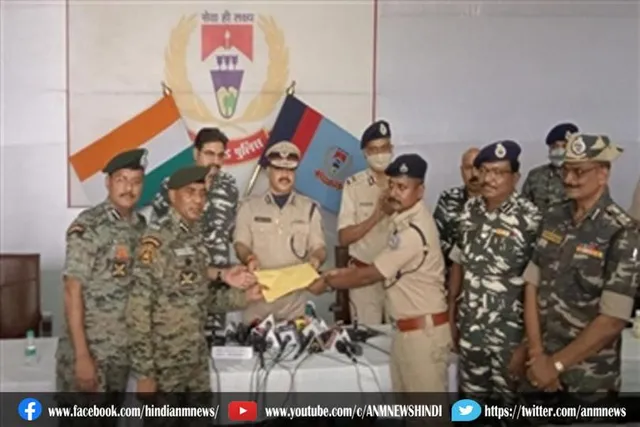 इनामी नक्सली को मार गिराने वाली टीम को सम्मान