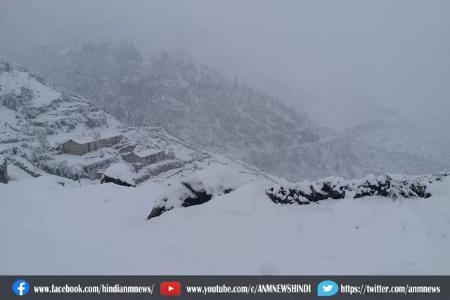 पर्वतीय इलाके बर्फ से लकदक हो गए