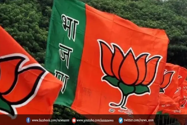 भाजपा में शामिल हुए कांग्रेस और सपा के कई नेता