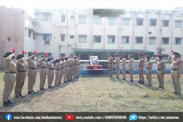 कुल्टी कॉलेज एनसीसी यूनिट की तरफ से सीडीएस जनरल और वीर सपूतों को दी गयी श्रद्धांजलि