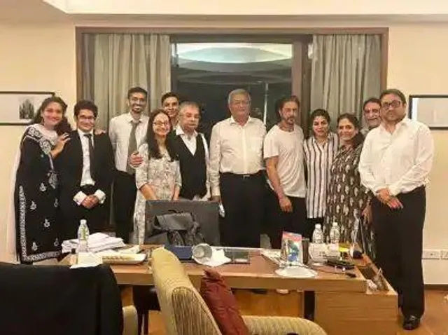 आर्यन की जमानत मिलने पर शाहरुख ने अपनी कानूनी टीम को दी बधाई