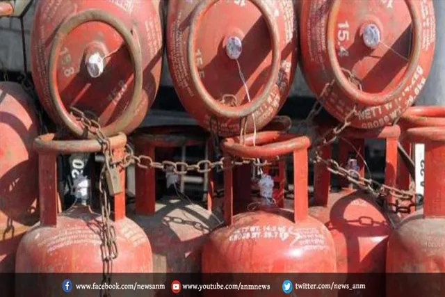 आज से कमर्शियल एलपीजी सिलेंडर के दाम में कटौती