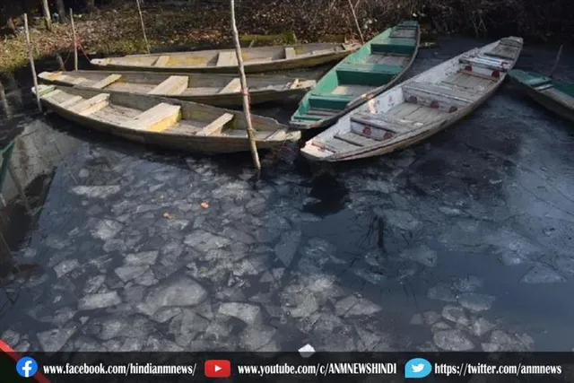 घाटी में कड़ाके की ठंड का कहर जारी