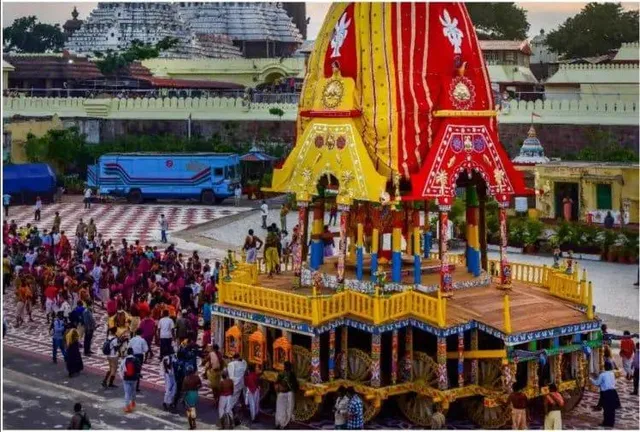पुरी में दूसरी बार श्रद्धालुओं के बिना आज निकलेगी रथ यात्रा