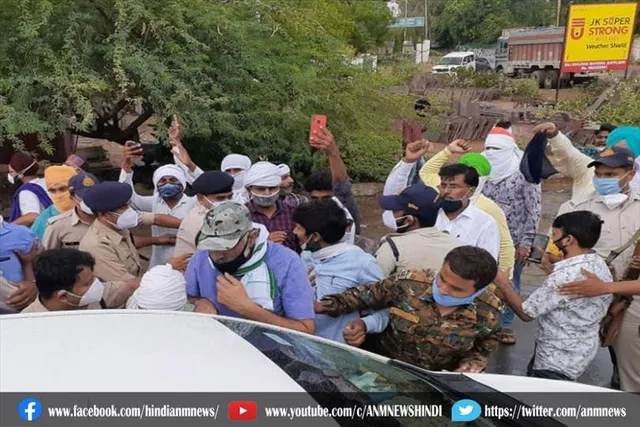 सीएम-केंद्रीय मंत्रियों तक को झेलना पड़ा किसानों का विरोध